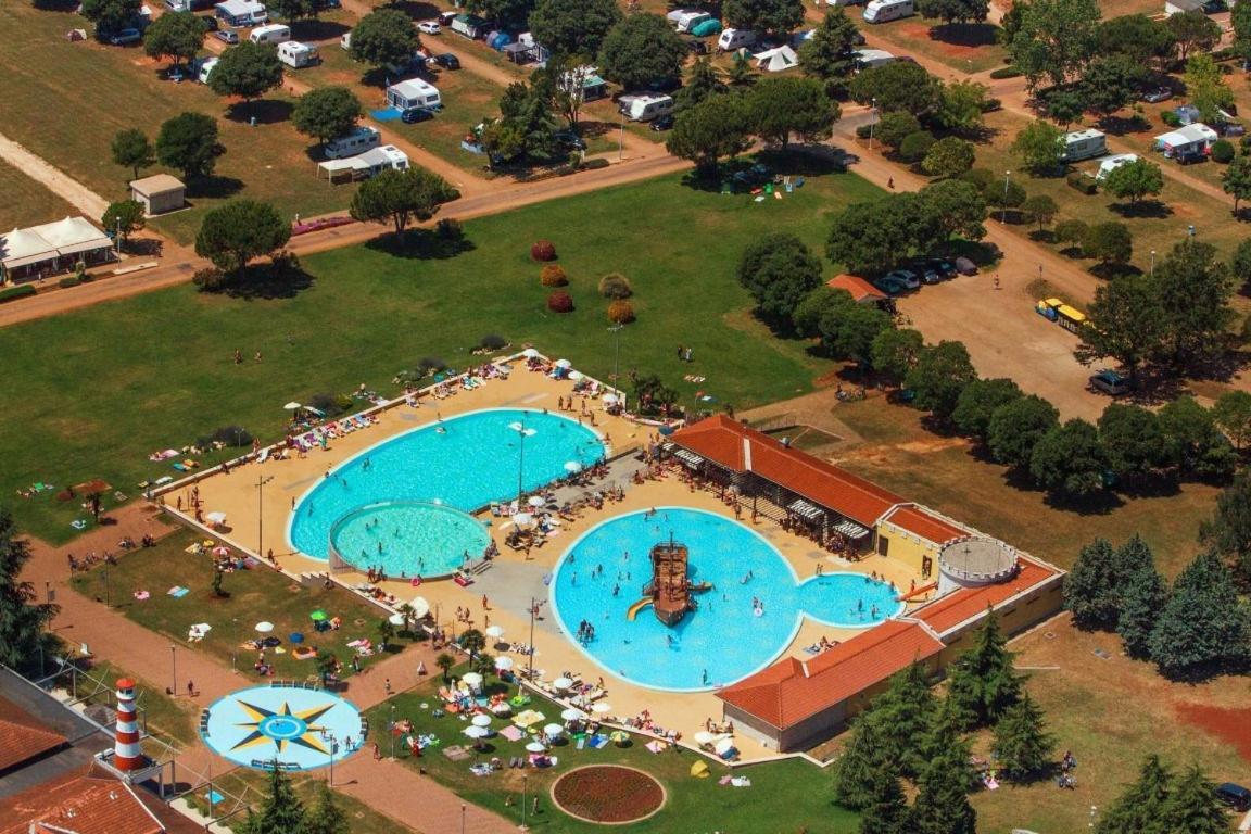 Panorama Mobile Homes In Camping Park Umag Kültér fotó